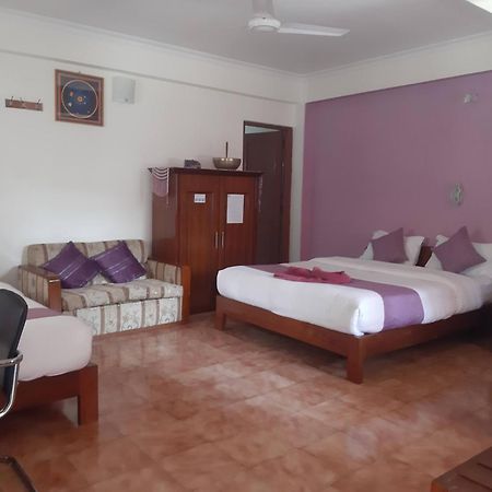 Blue Planet Lodge & Restaurant Pokhara Ngoại thất bức ảnh