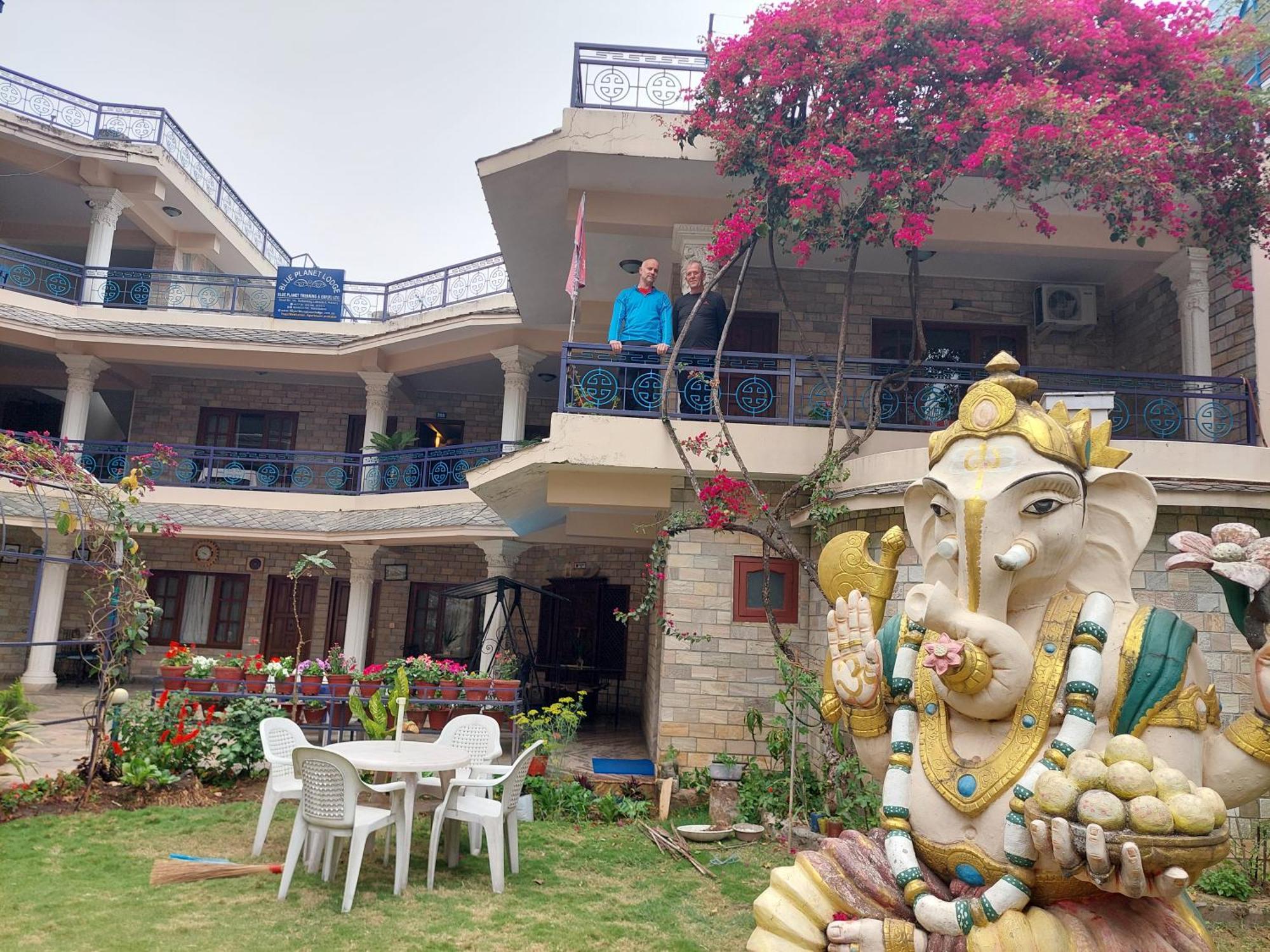Blue Planet Lodge & Restaurant Pokhara Ngoại thất bức ảnh