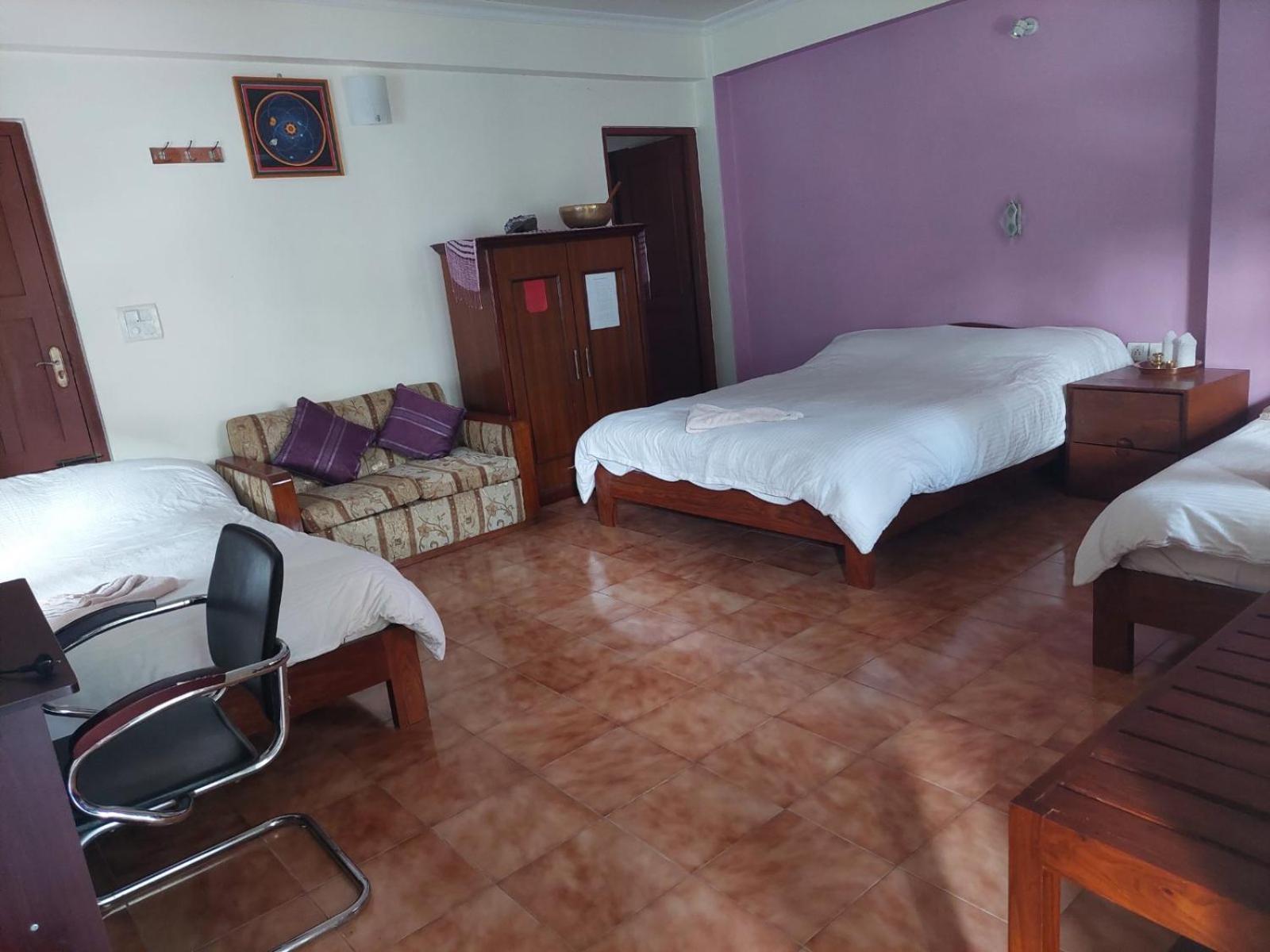 Blue Planet Lodge & Restaurant Pokhara Ngoại thất bức ảnh